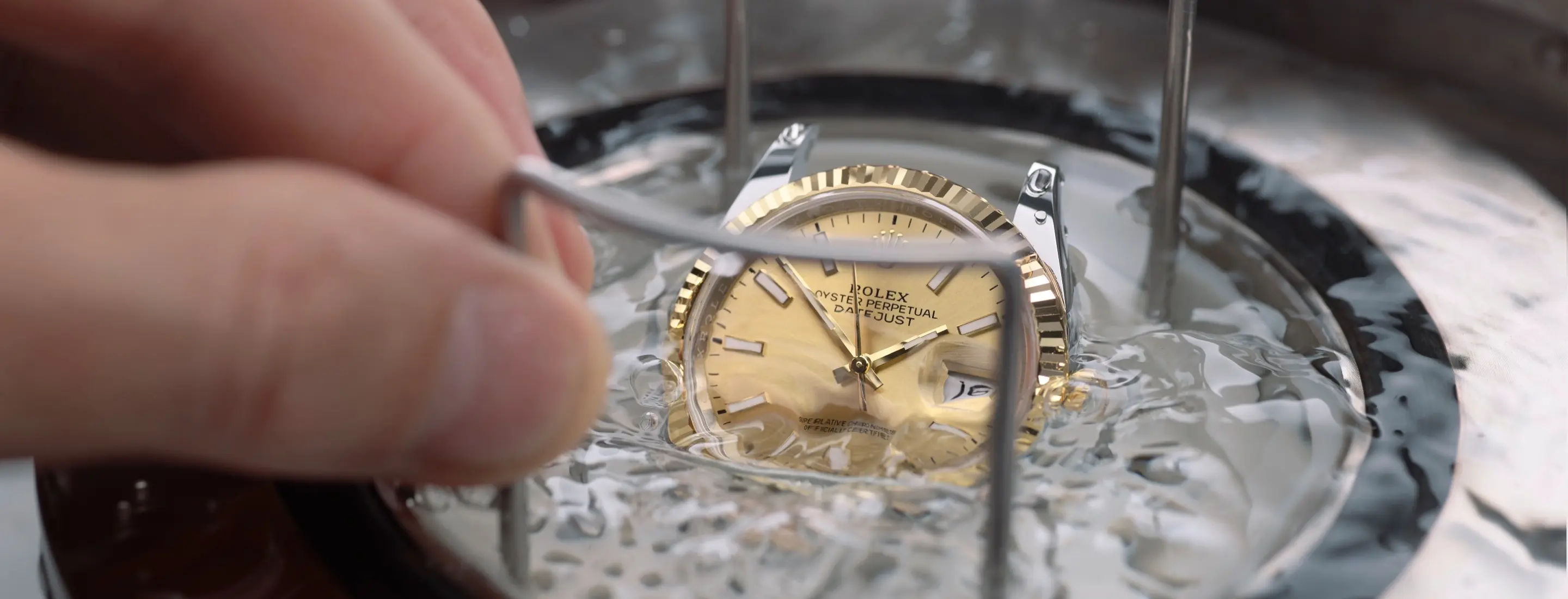 Waterproofness Test - Swiss Time Square