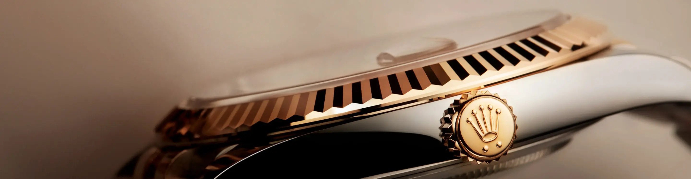 Side View Rolex Watch - Swiss Time Square