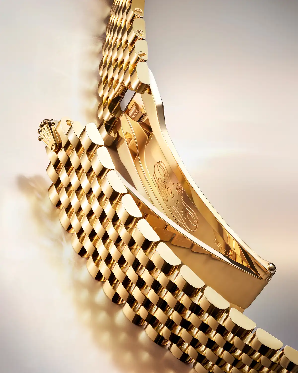 1908 - Swiss Time Square