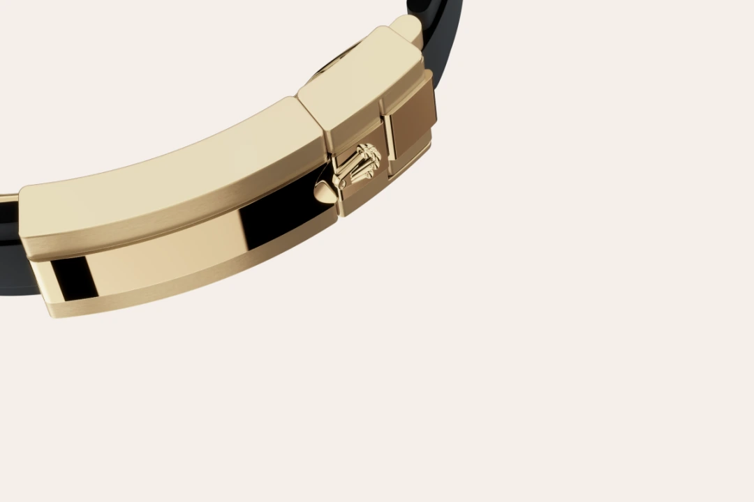 Rolex Yacht-Master in 18 ct yellow gold, M226658-0001 - Swiss Time Square